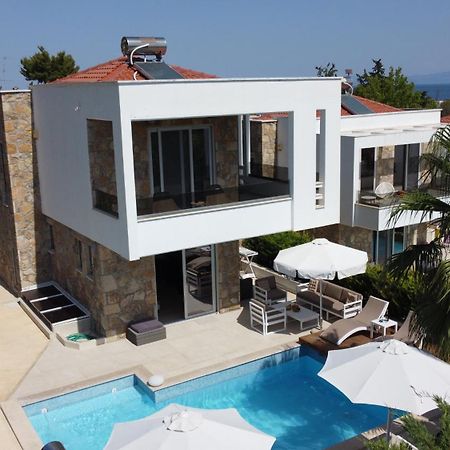 Villa Douglas - Private Pool, Bbq, 4Bdrms, View Pefkochori Exteriör bild