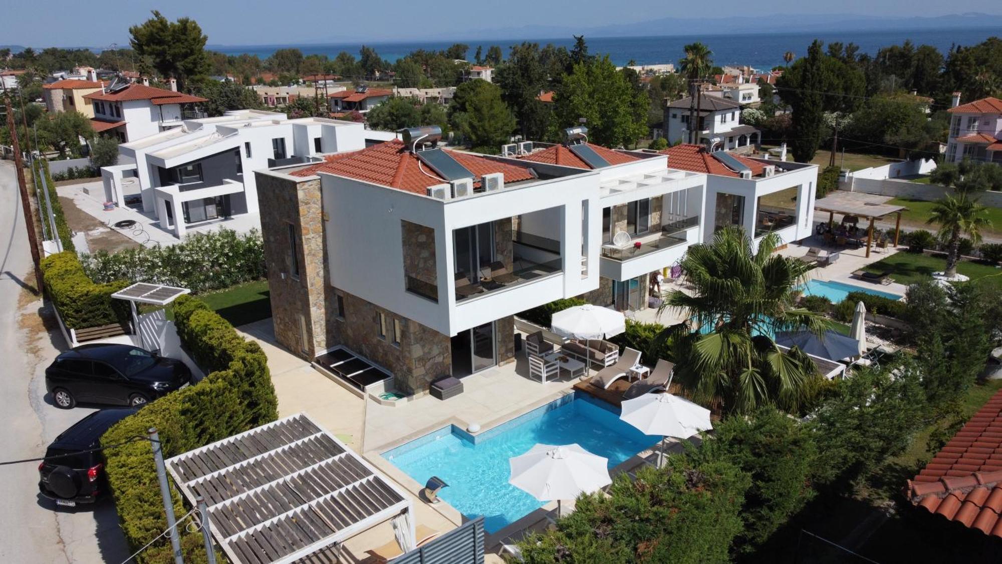 Villa Douglas - Private Pool, Bbq, 4Bdrms, View Pefkochori Exteriör bild