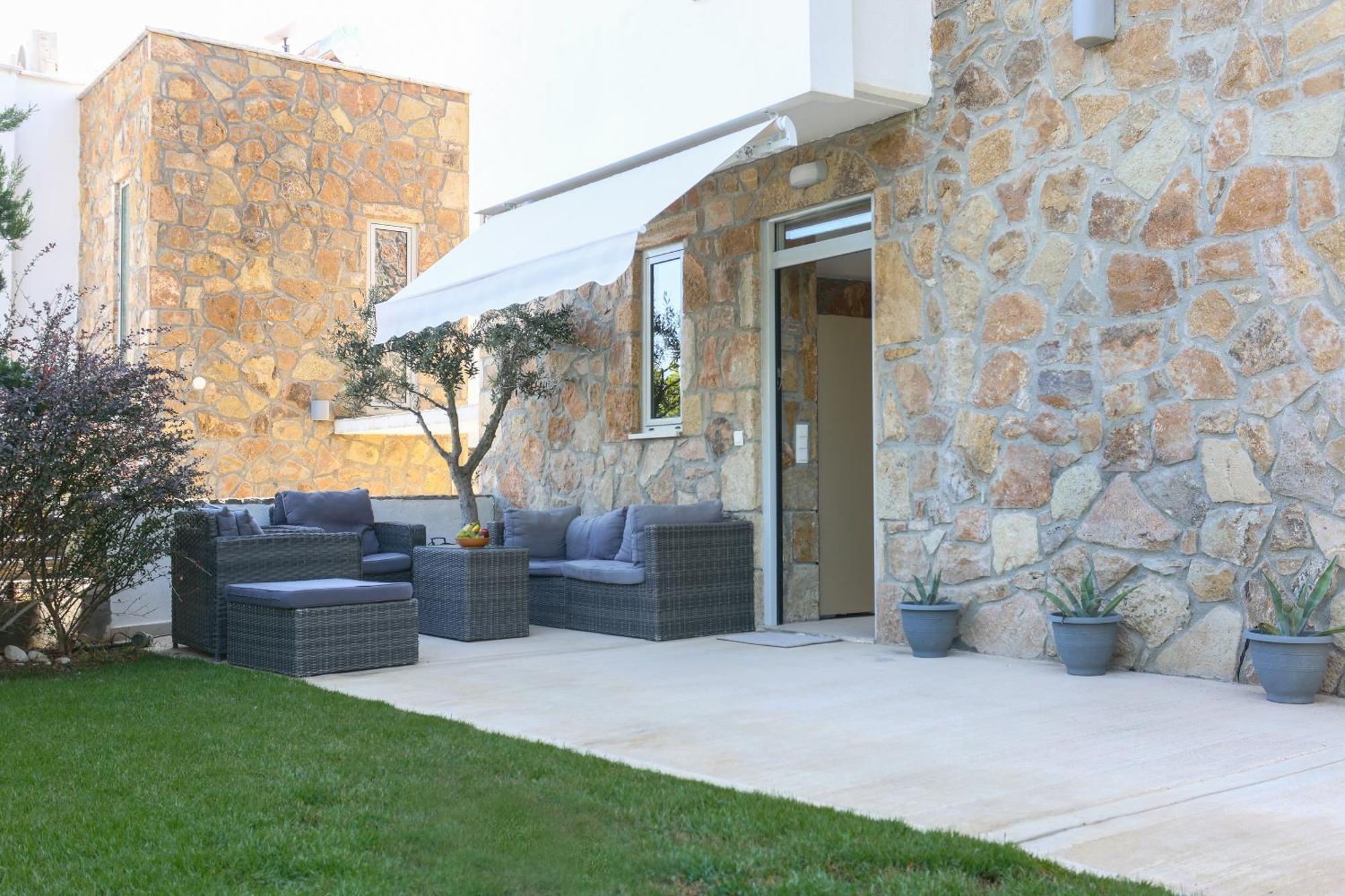 Villa Douglas - Private Pool, Bbq, 4Bdrms, View Pefkochori Exteriör bild