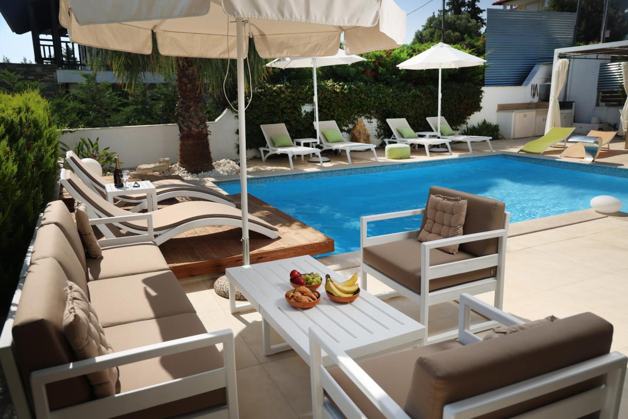 Villa Douglas - Private Pool, Bbq, 4Bdrms, View Pefkochori Exteriör bild